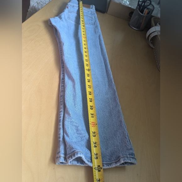 LEVI'S Wedgie Straight Jeans Pants Women Size 26x26 Light Blue Distressed Crop - Picture 9 of 14